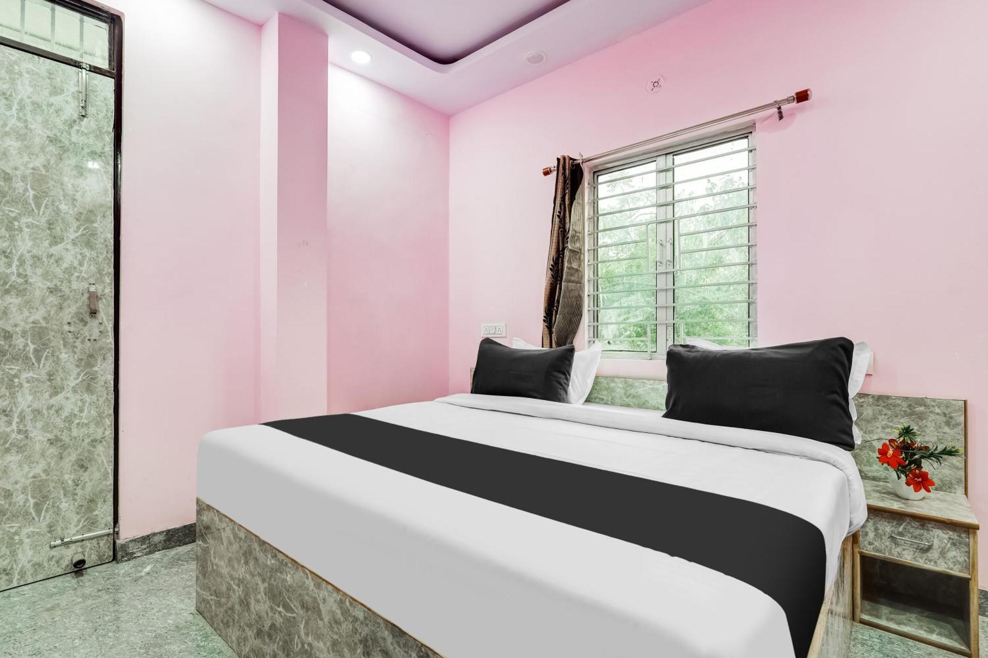 Hotel O Govind Residency Nuova Delhi Esterno foto