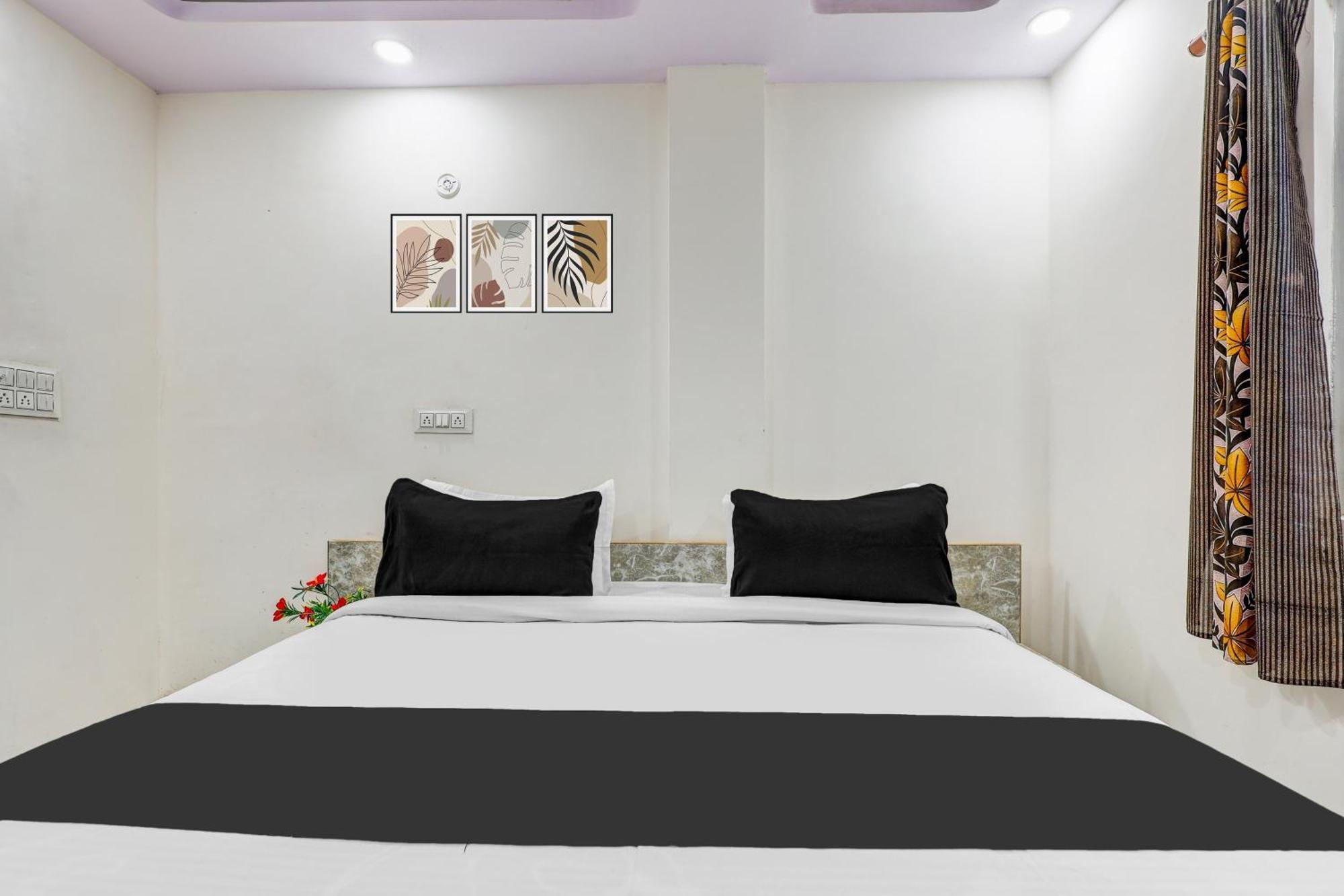 Hotel O Govind Residency Nuova Delhi Esterno foto