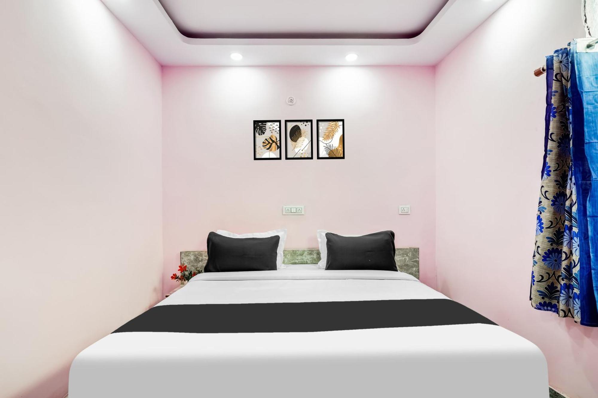 Hotel O Govind Residency Nuova Delhi Esterno foto