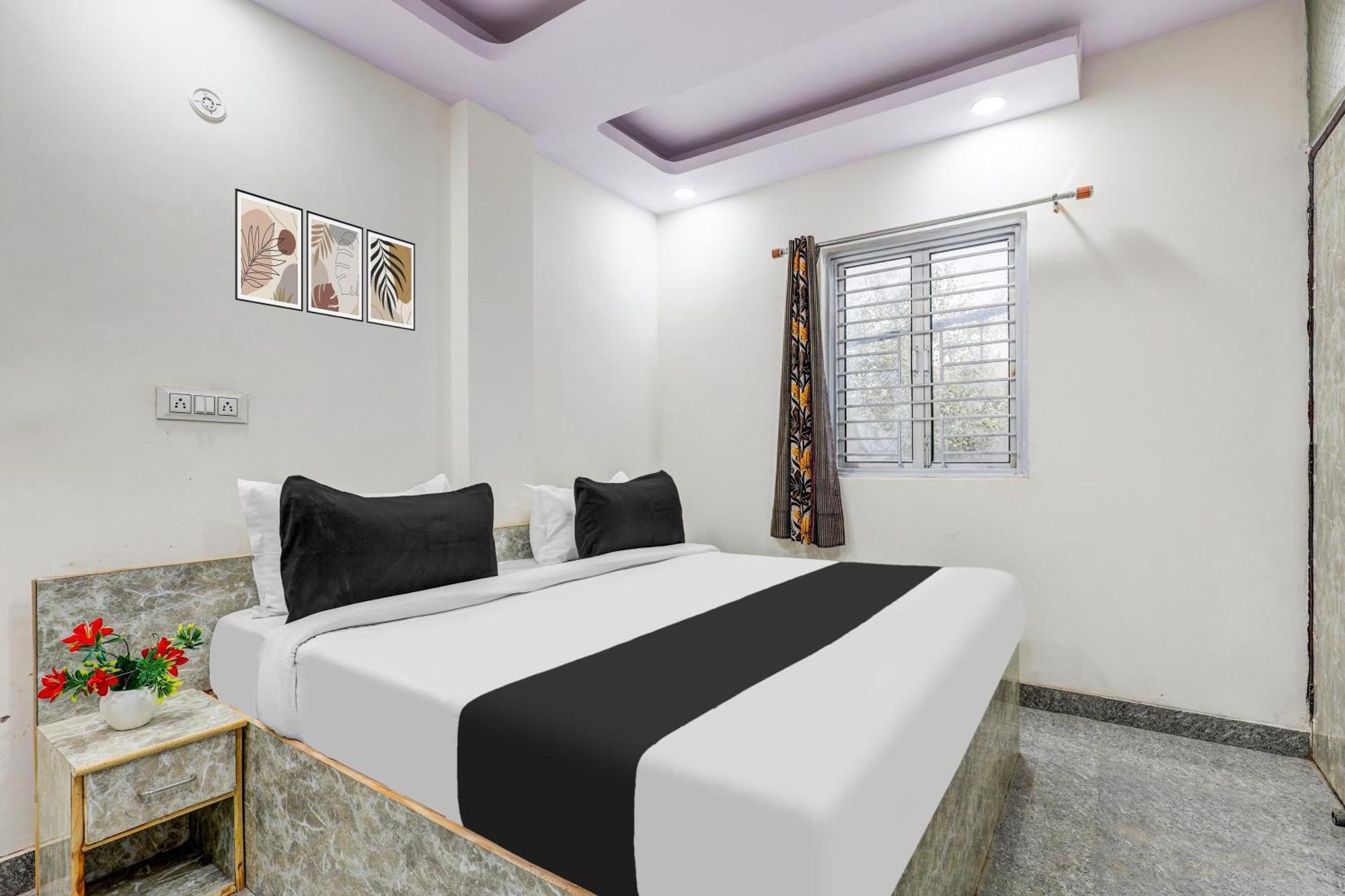 Hotel O Govind Residency Nuova Delhi Esterno foto
